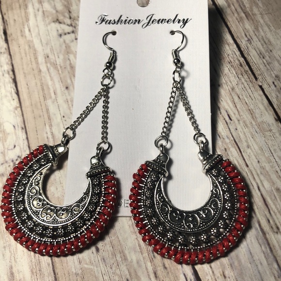 Tibetan style red & silver earrings NWT - Picture 4 of 4